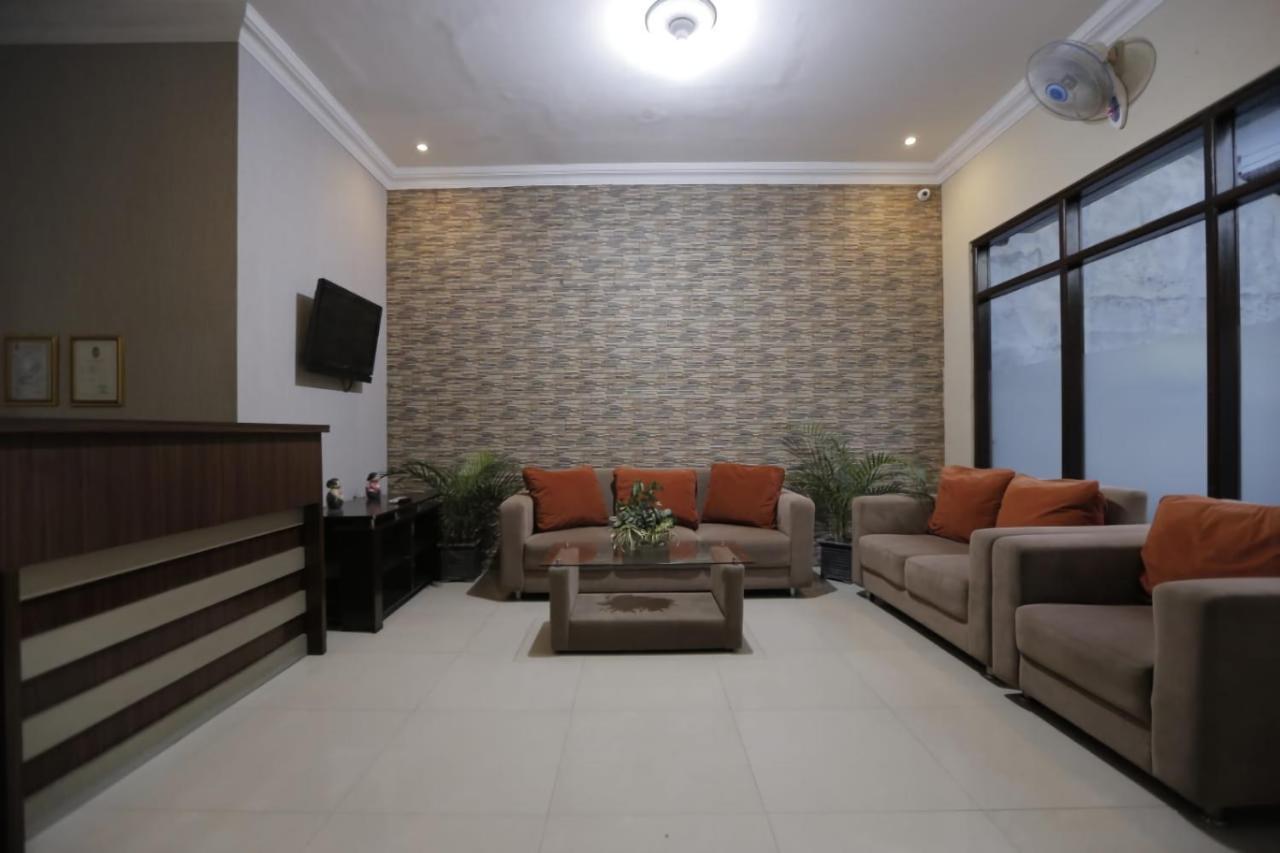 Hotel Atalie Malioboro By Natt'S Hospitality Yogyakarta Eksteriør bilde